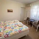 Art Maganszallashely Homestay