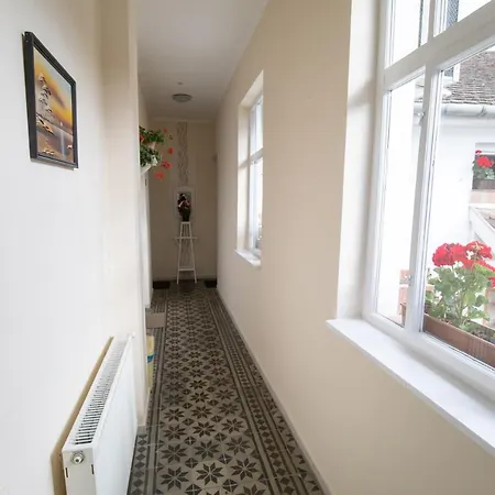 Art Maganszallashely Ubytování v soukromí *