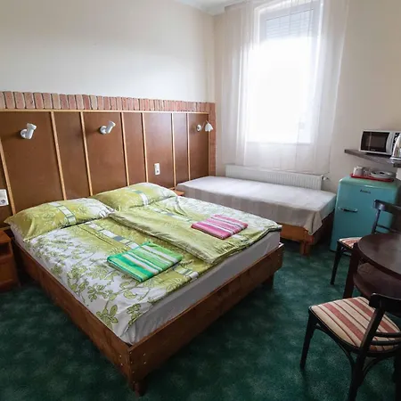 Art Maganszallashely Ubytování v soukromí